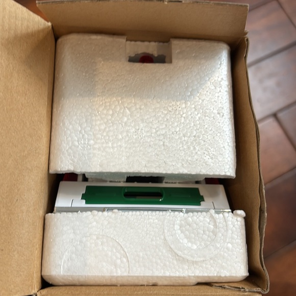 NEW (VTG) 2006 HESS trucks Toy Truck and Helicopter - Picture 5 of 5